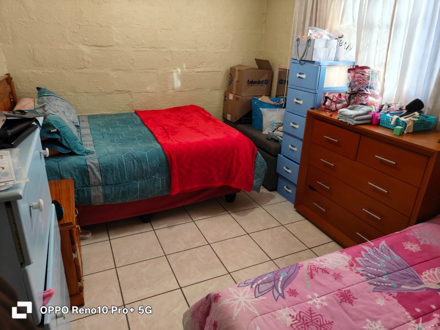 2 Bedroom Property for Sale in Promosa North West